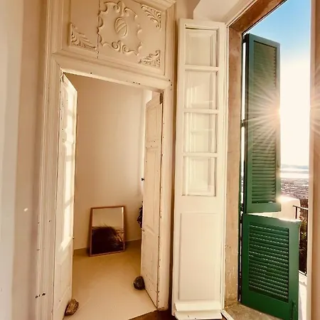 Appartamento Antica Dimora La Madonnina, Residenza Storica Con Vista Incantevole A Cagliari